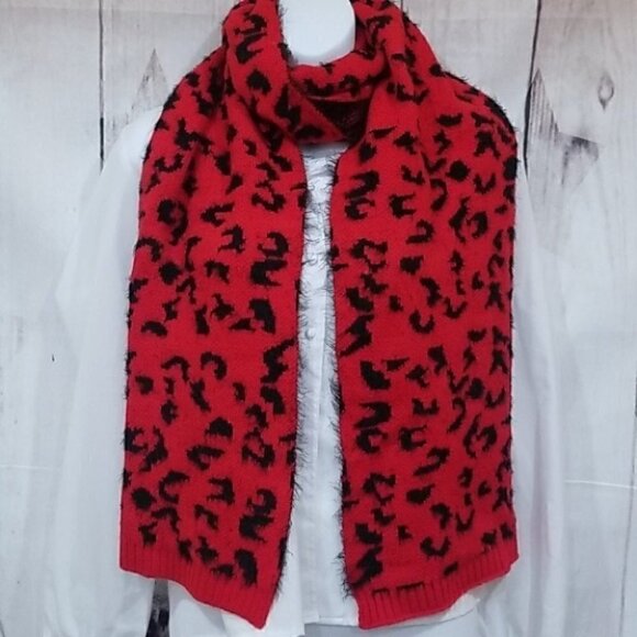 Red Leopard Print Scarf - Picture 1 of 3